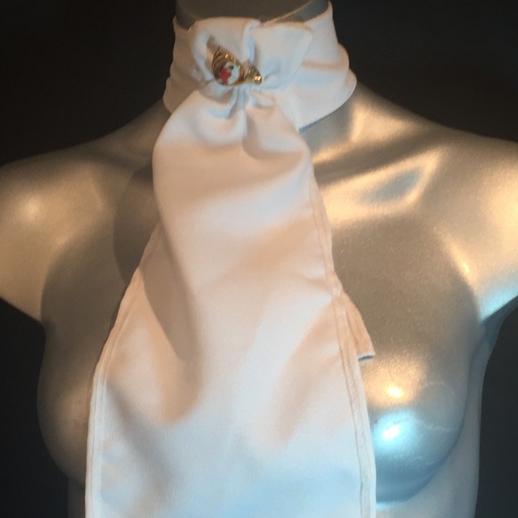 Royal Higness Equestrian Show Horse White Scarf - Picture 5 of 8